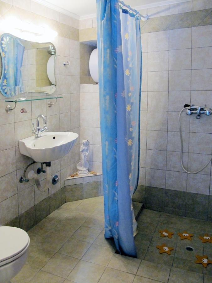 Pepi'S Rooms Triovasalos Exterior photo